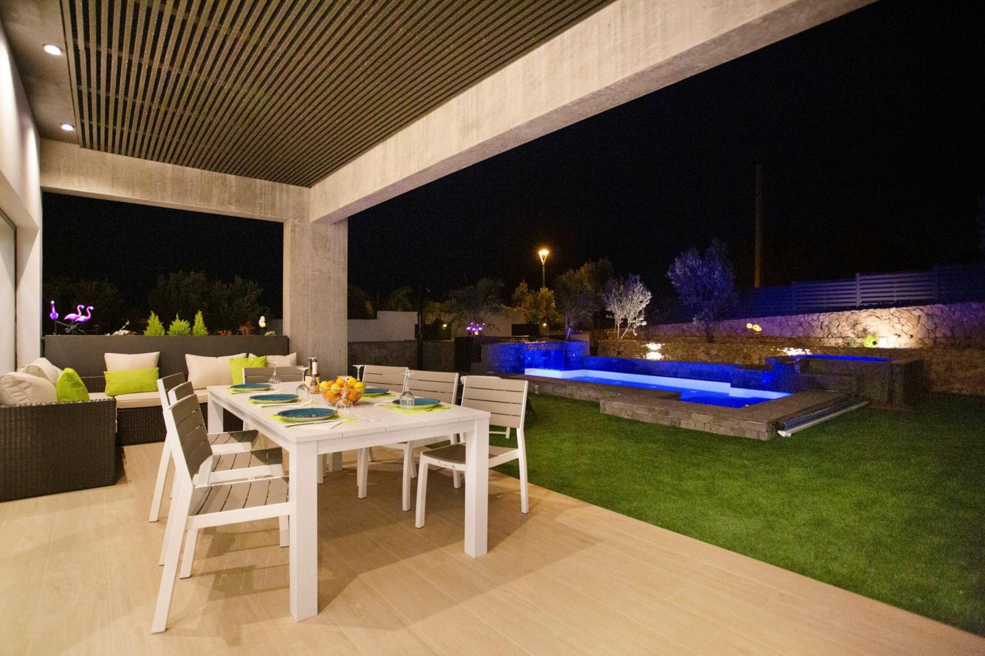 Villa Laian à Triquivijate Extérieur photo